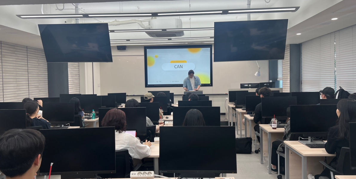 CAN은 1988년 학부 최초로 결성된 컴퓨터공학 학술 동아리입니다. 참된 인성과 인문학적 융합 소양을 갖춘 동아리로서, 창립 이래 매년 자체 작품 발표를 진행하고 있습니다. 특히 많은 졸업생 선배와의 유대 관계와 면밀한 기술교류 등을 갖고 있고, 정기적으로 킨텍스 졸업작품전 참가와 외부 공모전 참여 등에 활발한 작품제작 활동을 하고 있습니다.