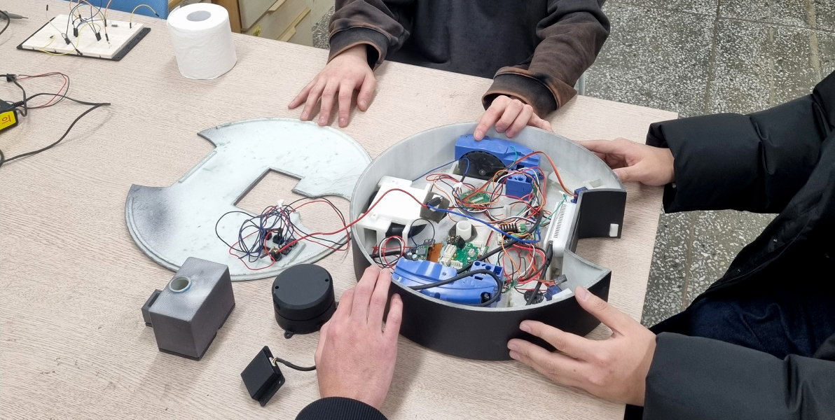 로봇청소기 분해사진